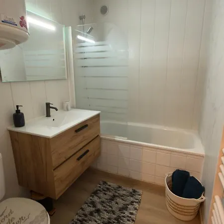 Cosy Au Bord Du Port A Proximite De Commerce 그륏상